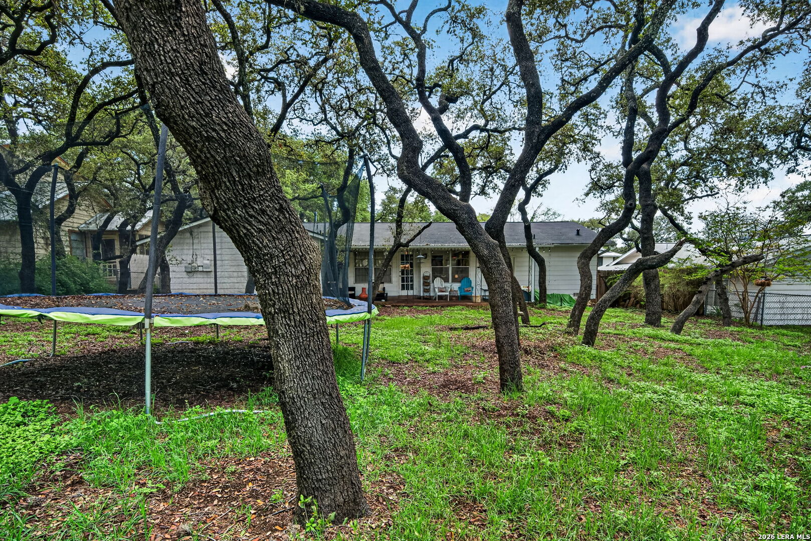 10611 BURR OAK DR