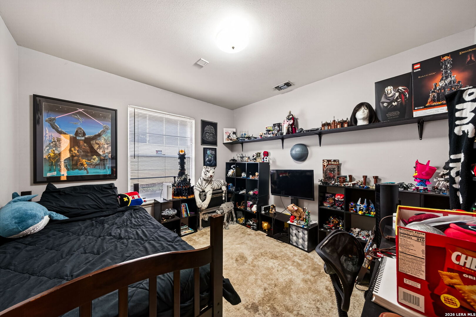 10611 BURR OAK DR