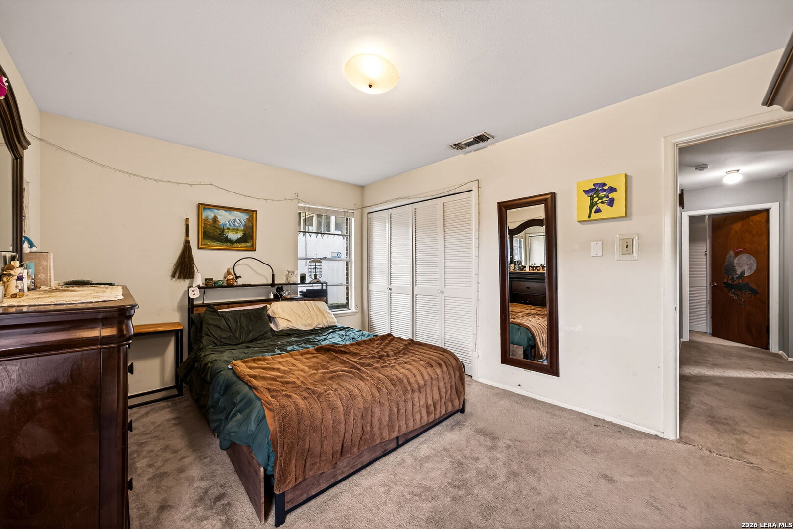 10611 BURR OAK DR