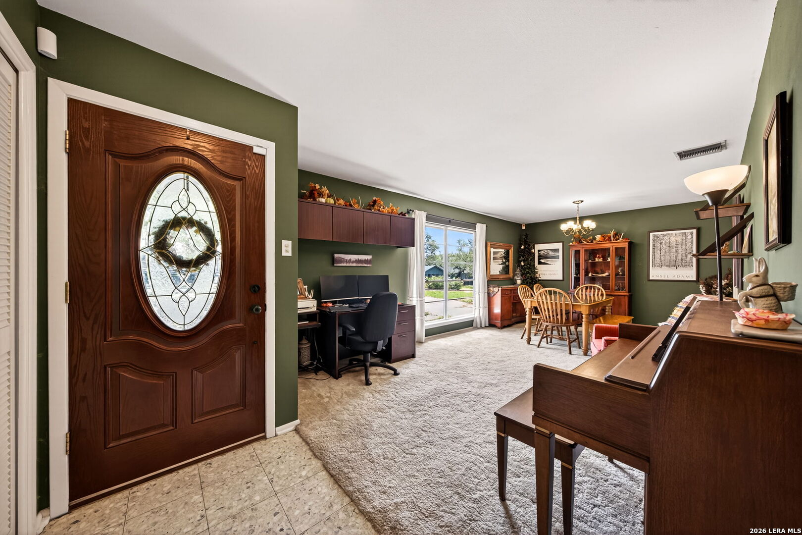 10611 BURR OAK DR