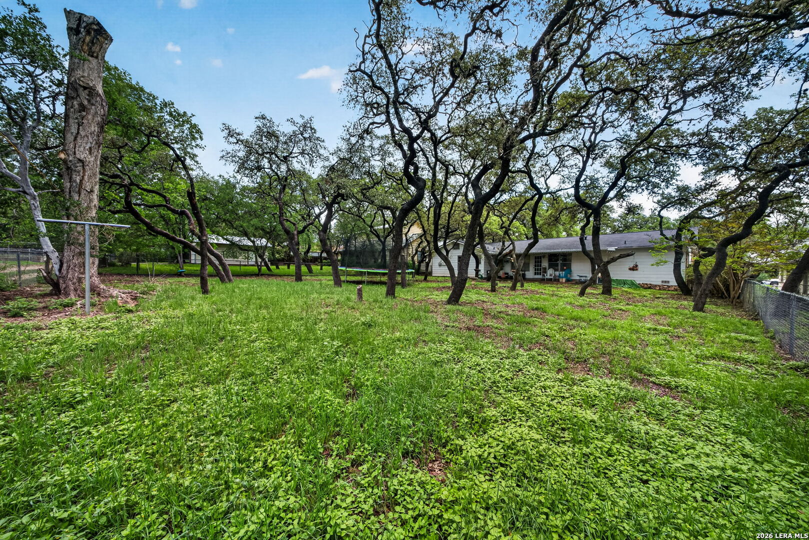 10611 BURR OAK DR