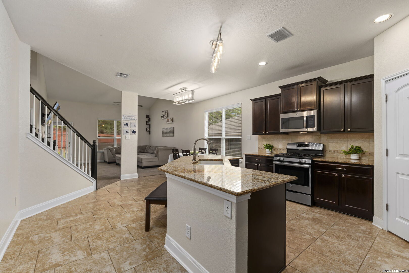 6111 Big Bend Cove
