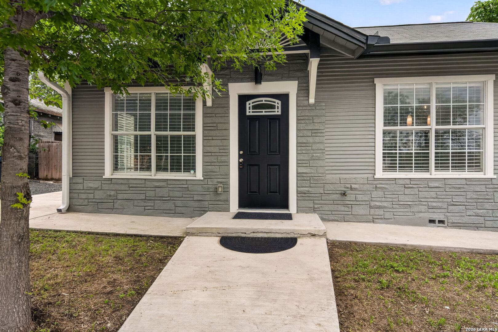 210 Dumoulin