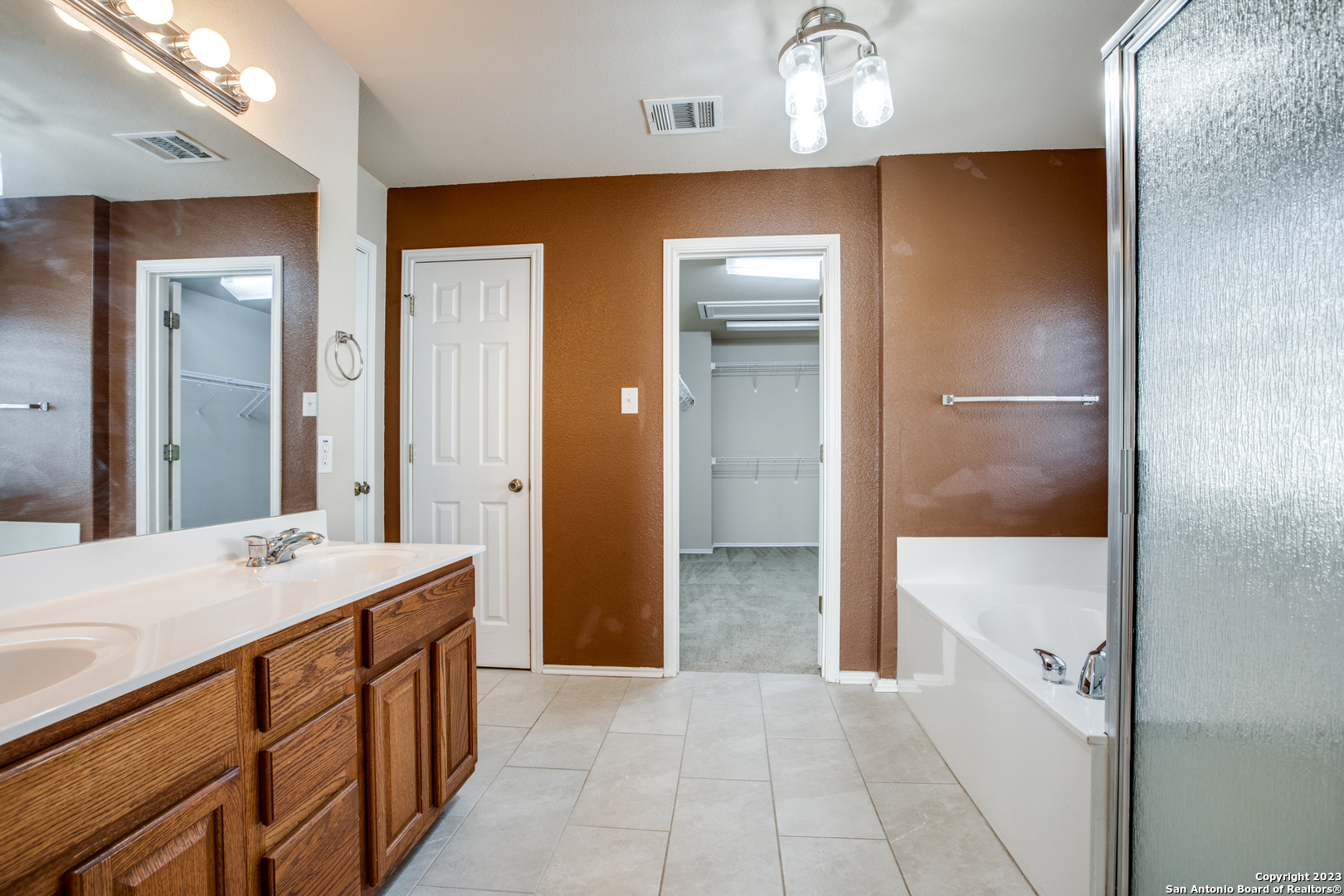 10315 TIMBER COUNTRY