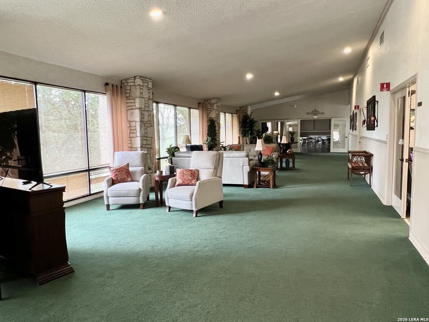 3632 FOX RUN