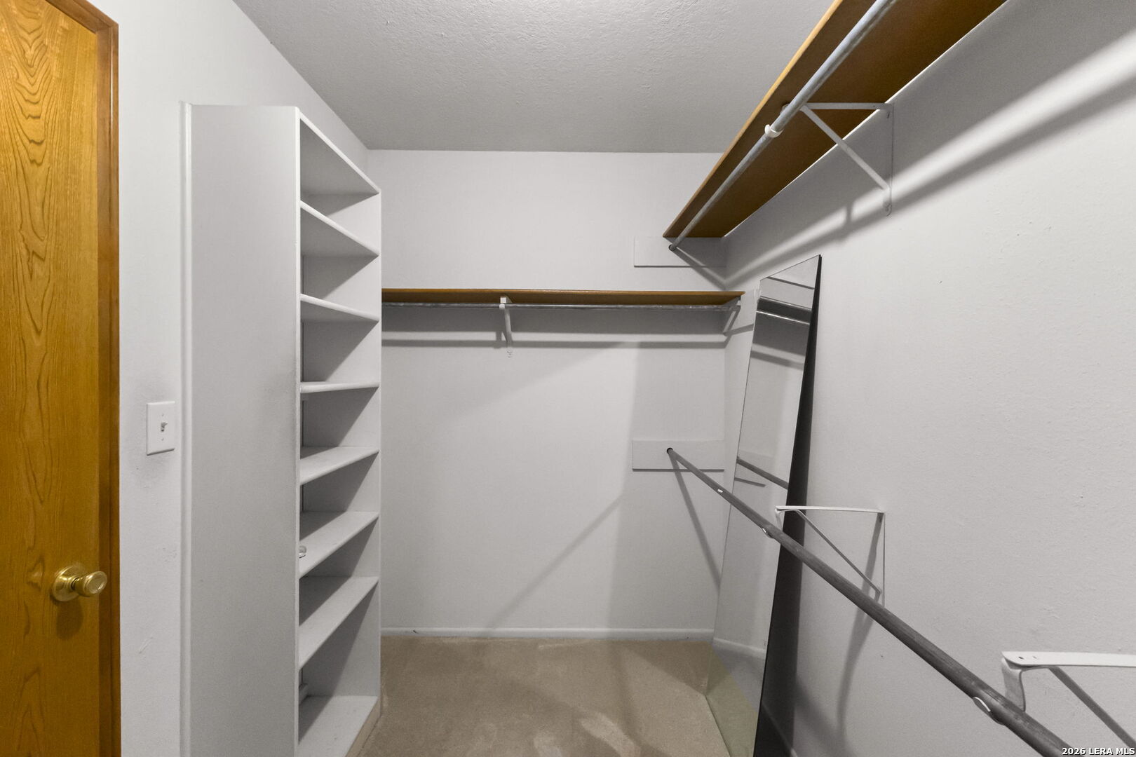 16907 Hidden Timber Wood