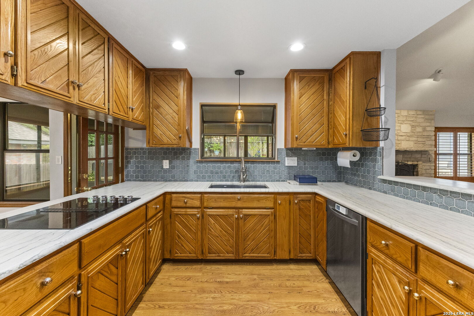 16907 Hidden Timber Wood