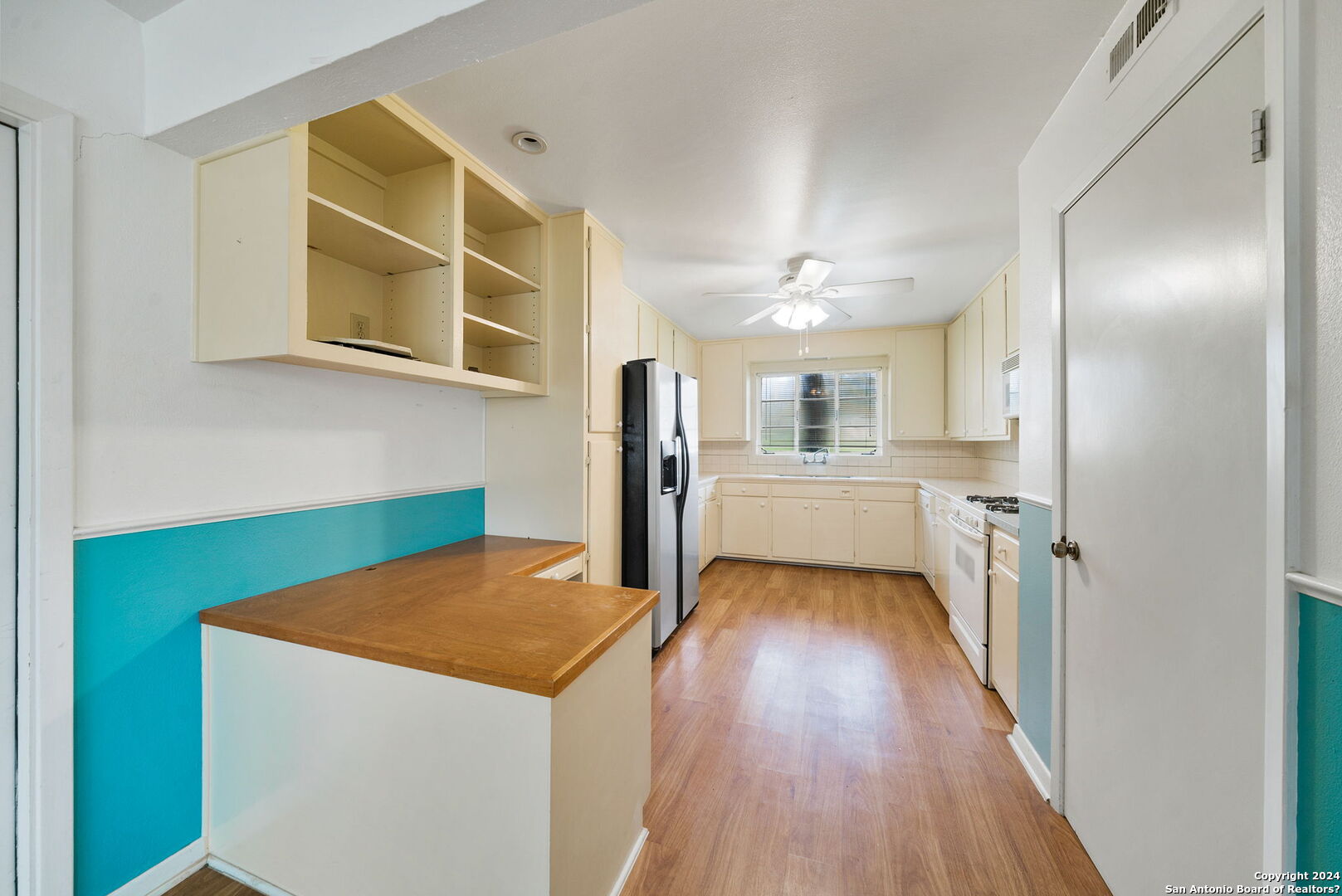 112 SUNWAY DR