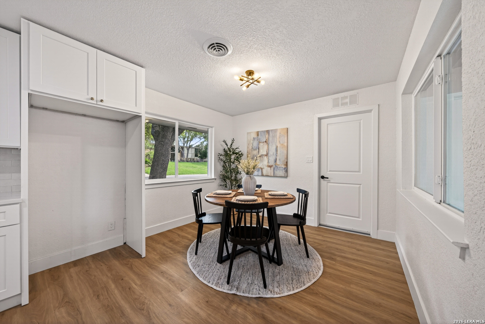 101 Twinleaf Ln