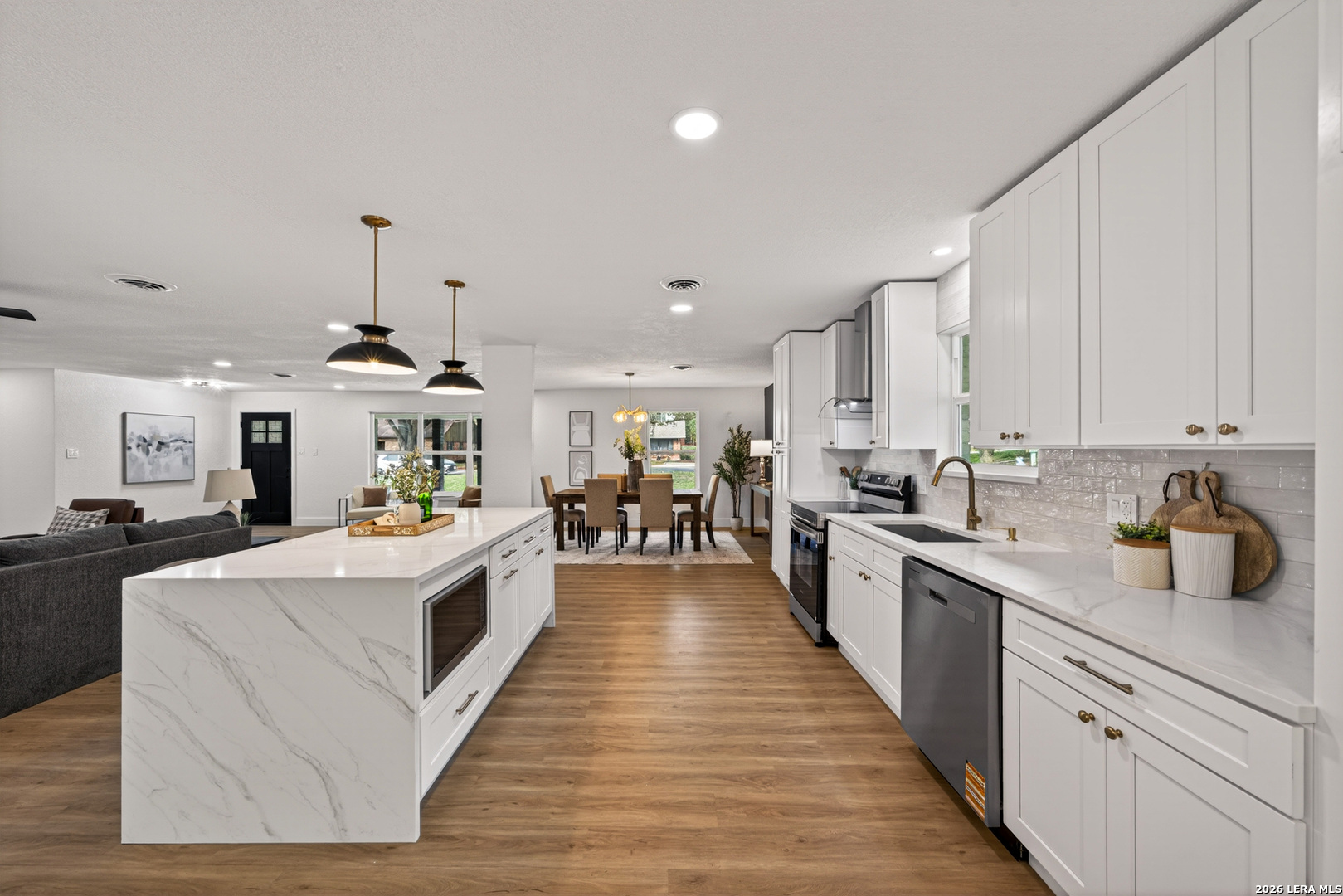 101 Twinleaf Ln