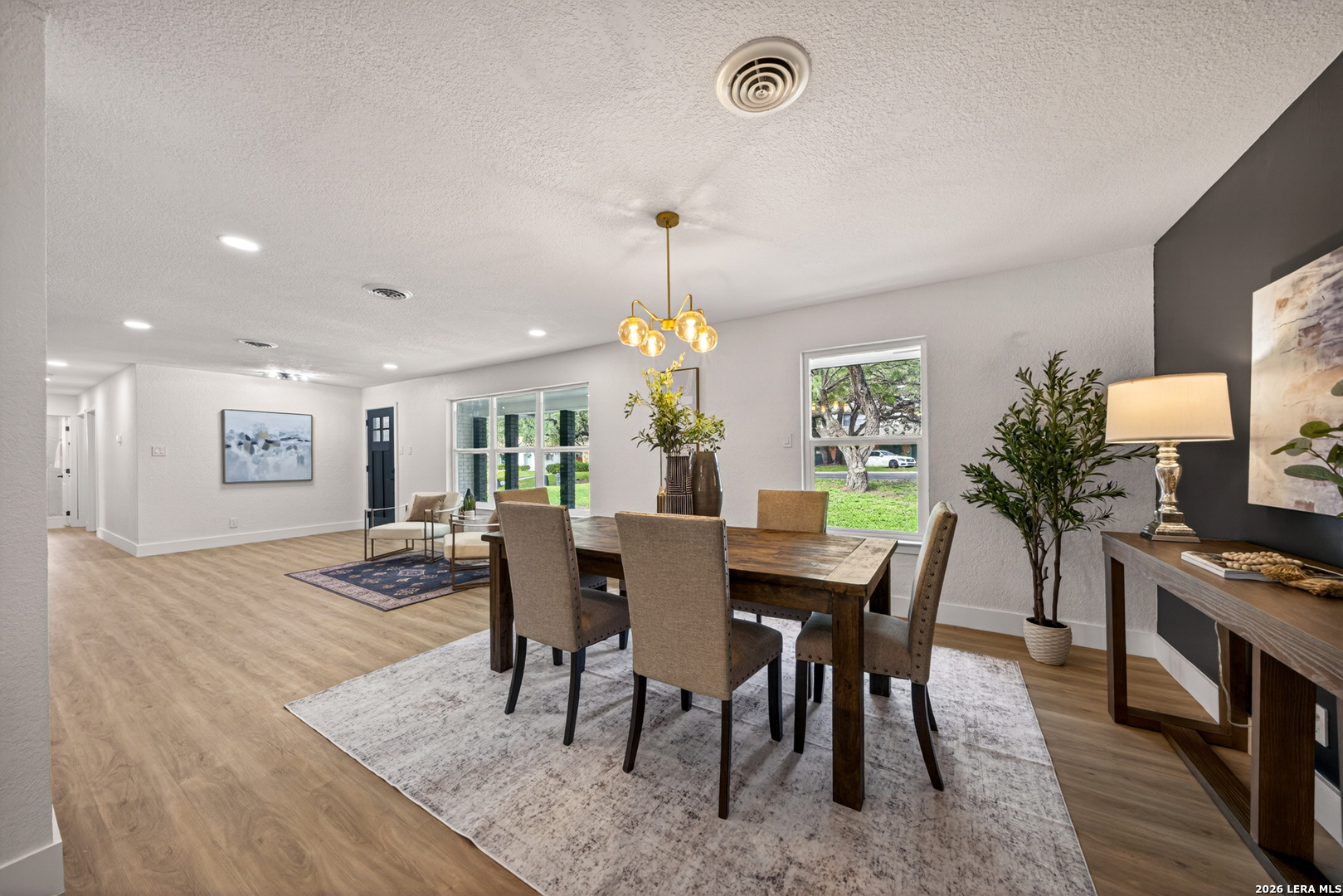 101 Twinleaf Ln
