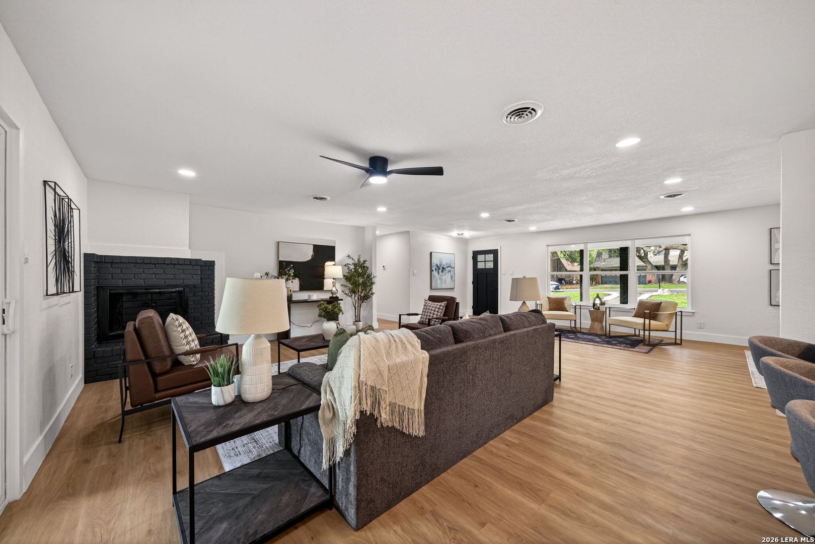 101 Twinleaf Ln