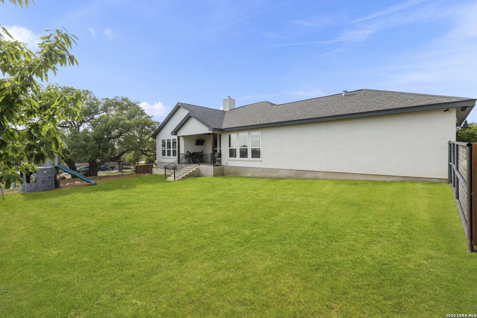 1422 Ledgebrook St.