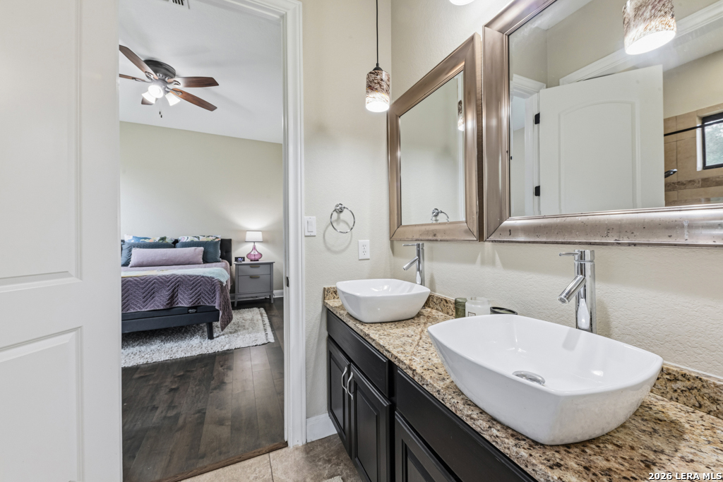 951 Private Road 3702