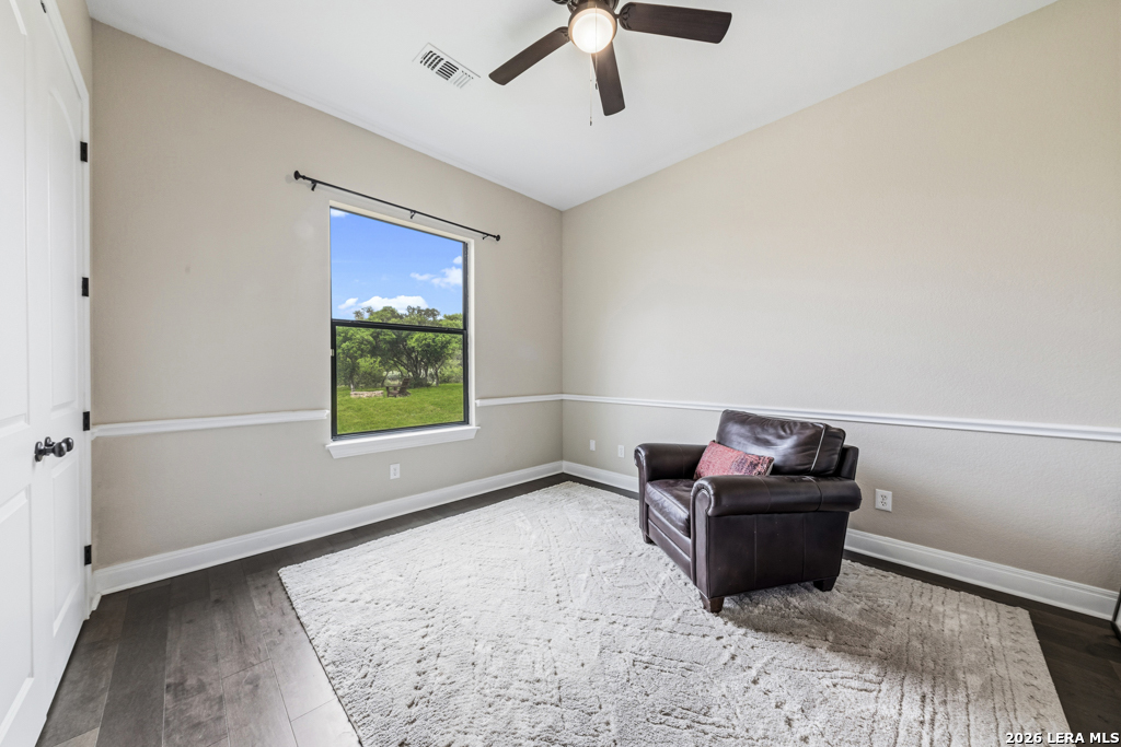 951 Private Road 3702