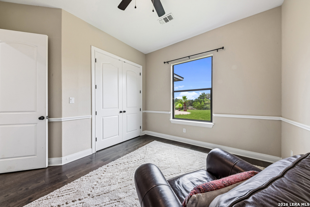951 Private Road 3702