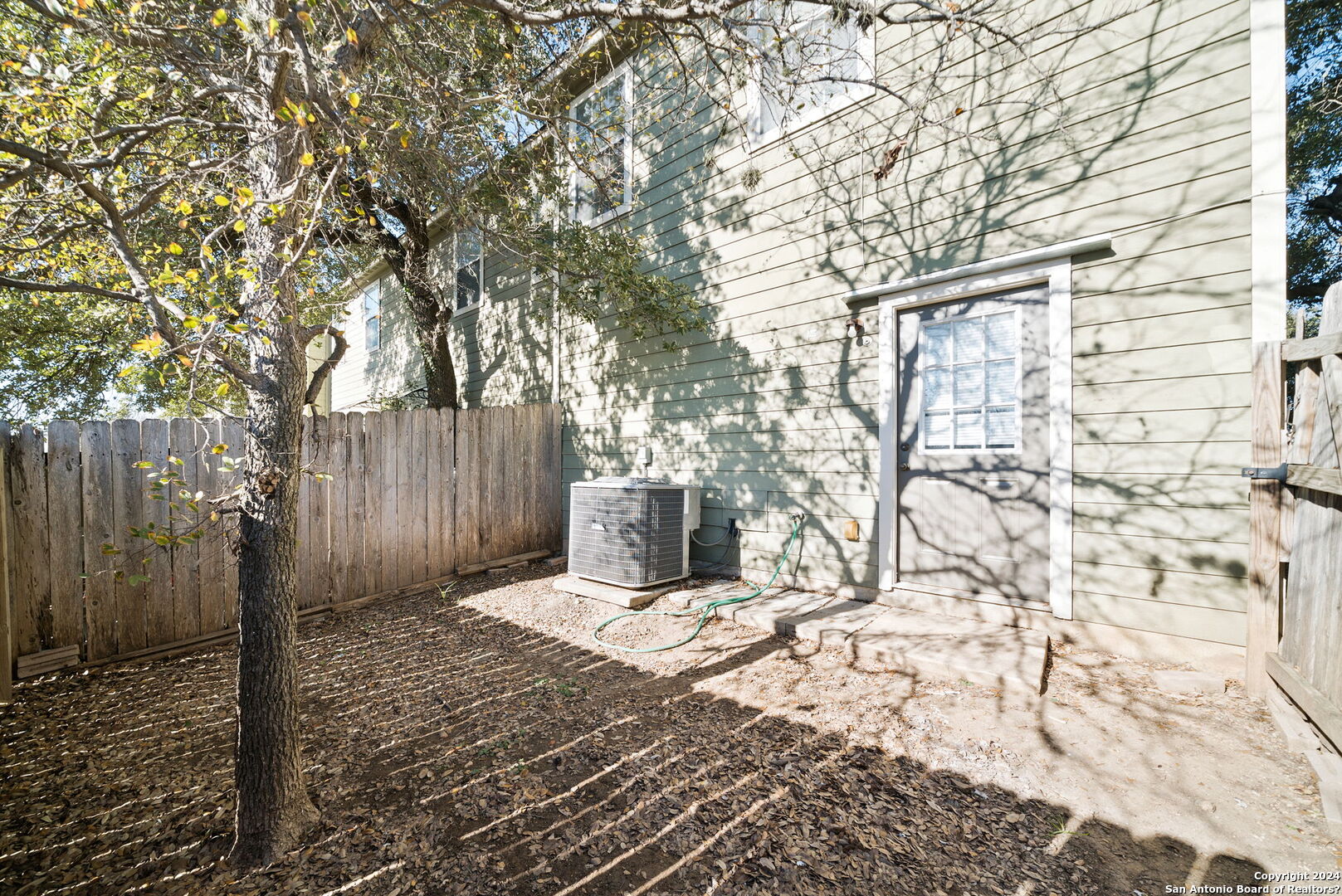 6410 Summit Oak 4