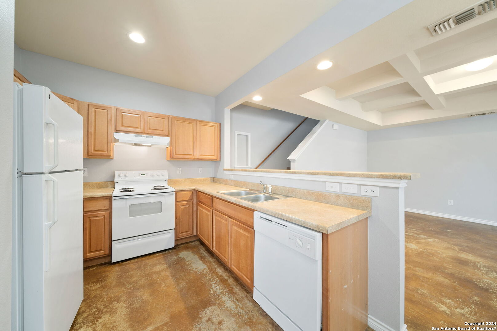 6410 Summit Oak 4