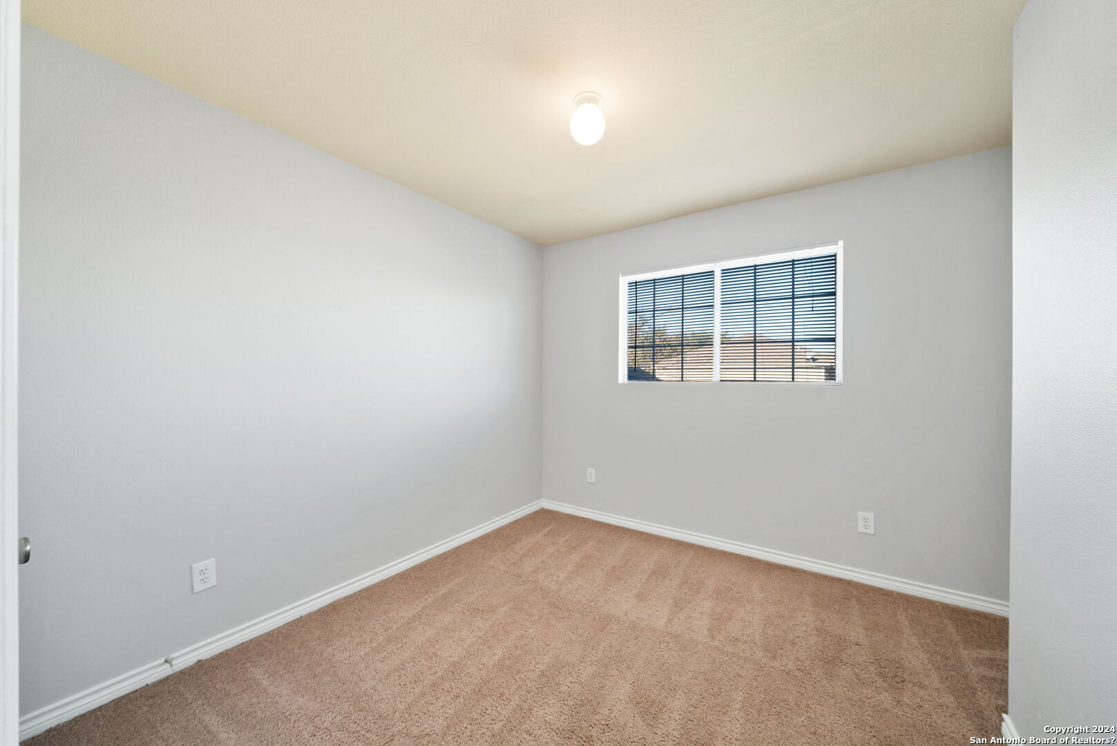 6410 Summit Oak 4