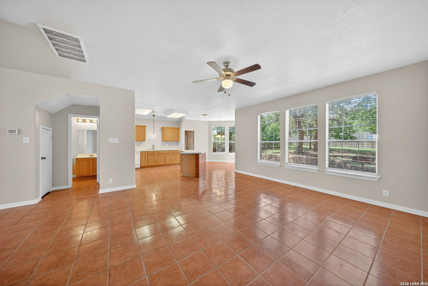 25119 Royal Land