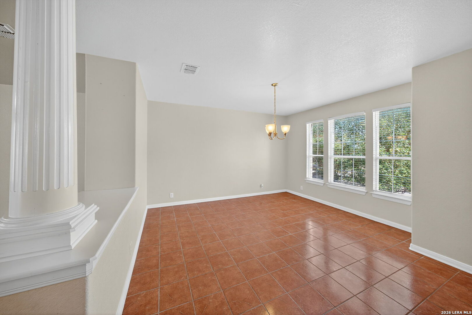 25119 Royal Land