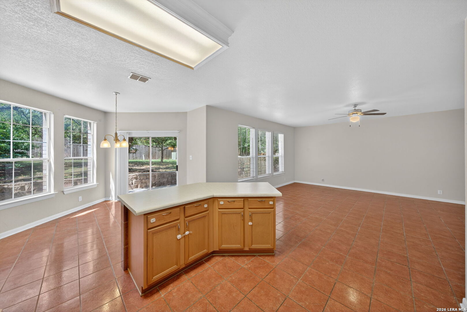 25119 Royal Land