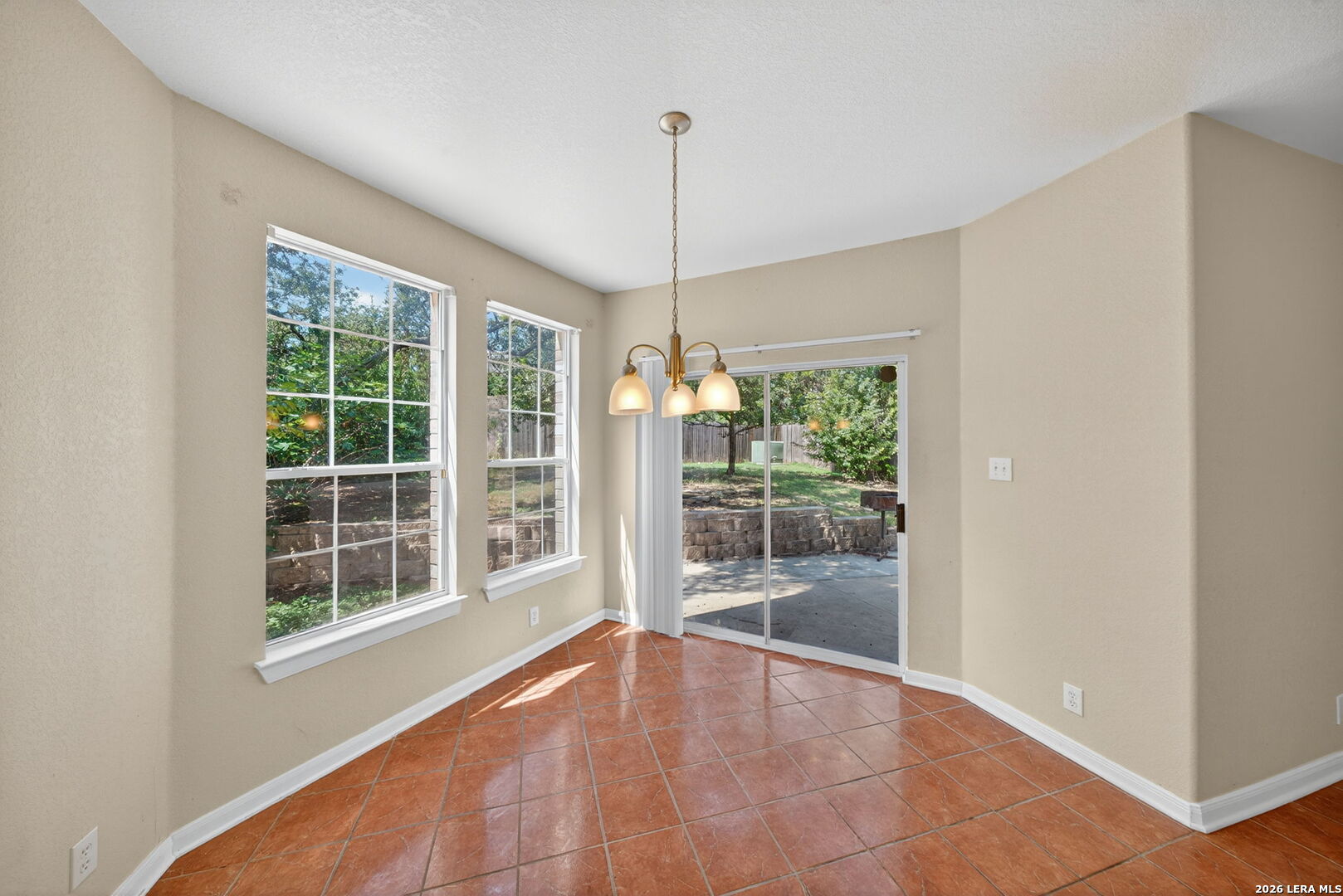 25119 Royal Land