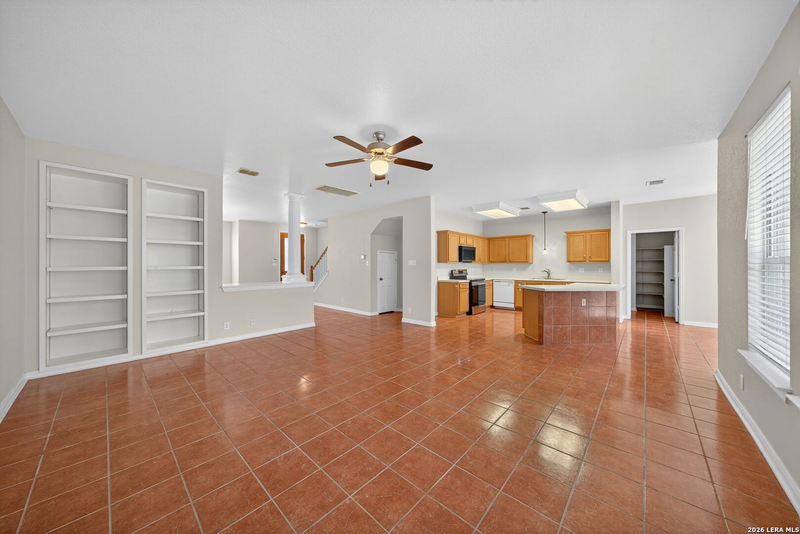 25119 Royal Land
