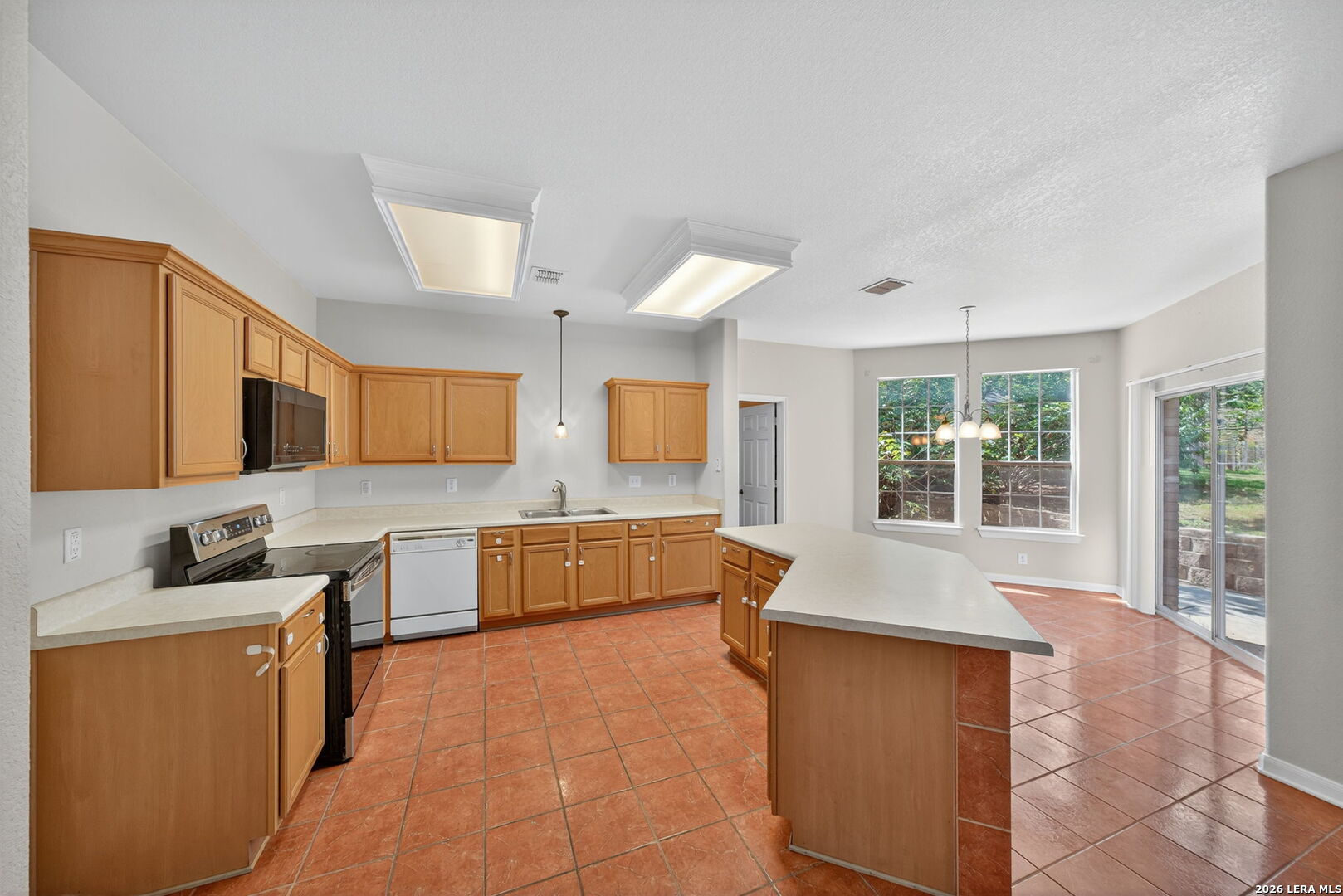 25119 Royal Land