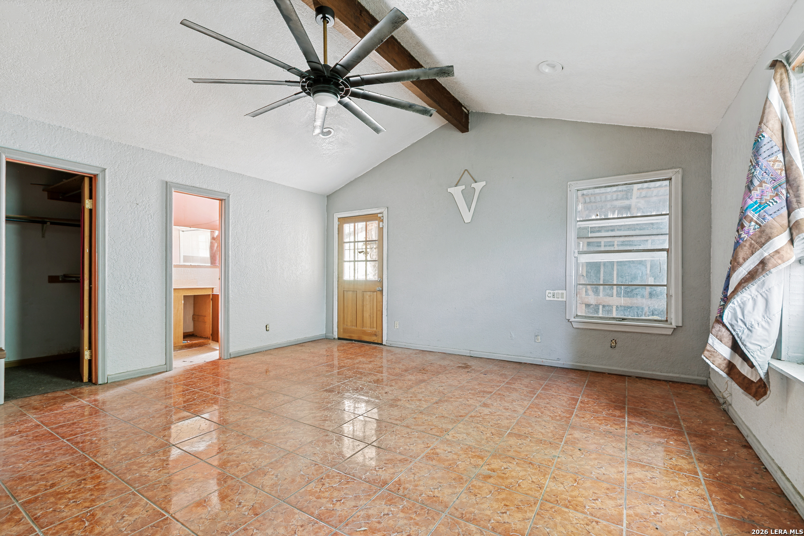 215 W ACADEMY ST