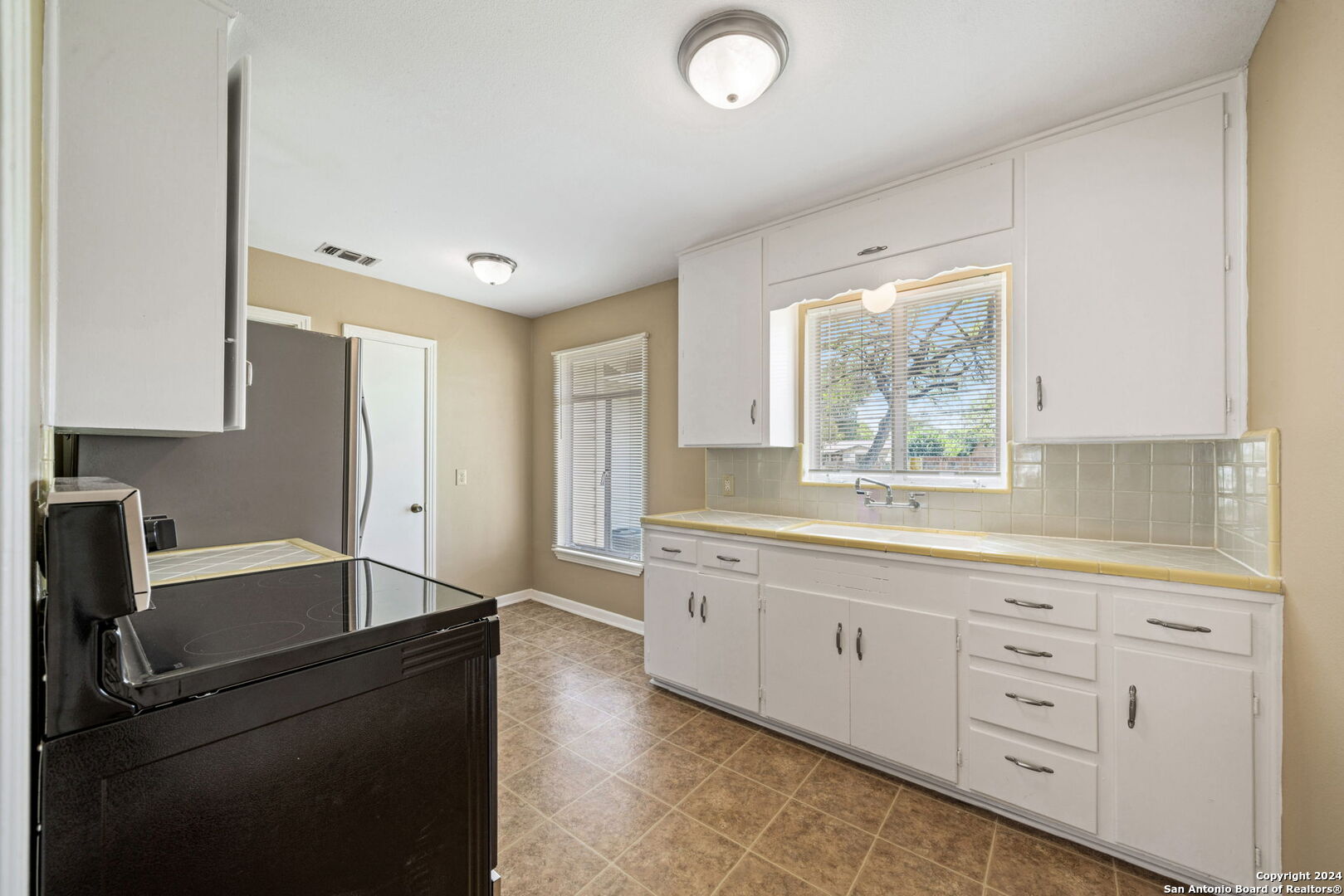 314 BARBARA DR