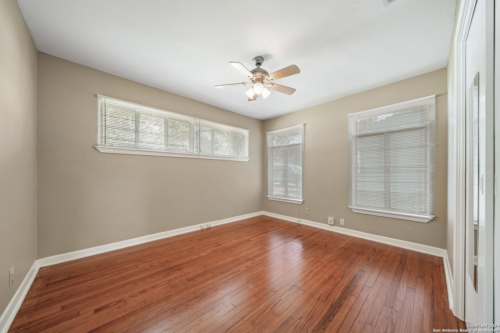 314 BARBARA DR