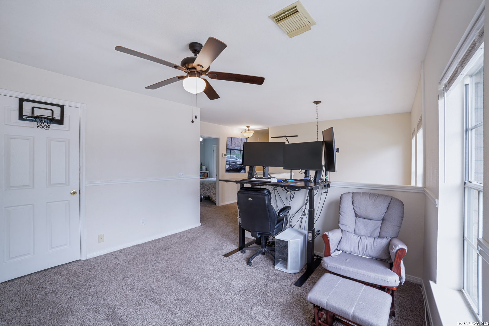 10638 SANDY TRAIL DR