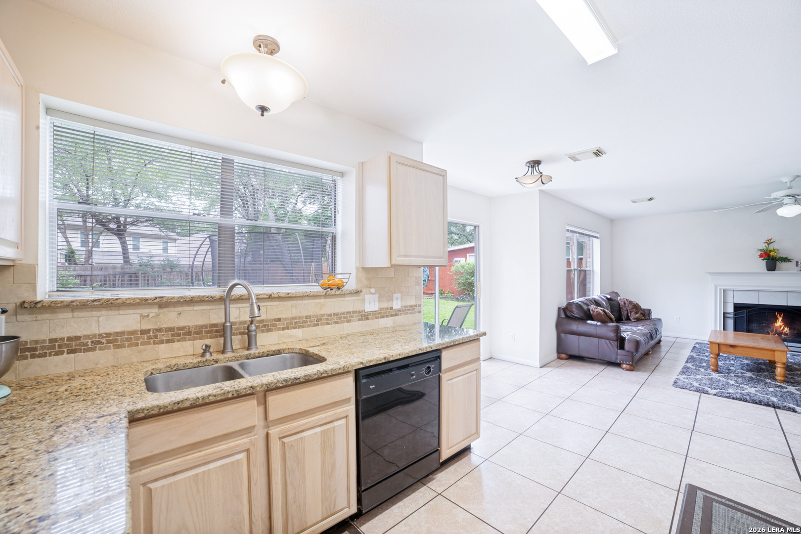 10638 SANDY TRAIL DR