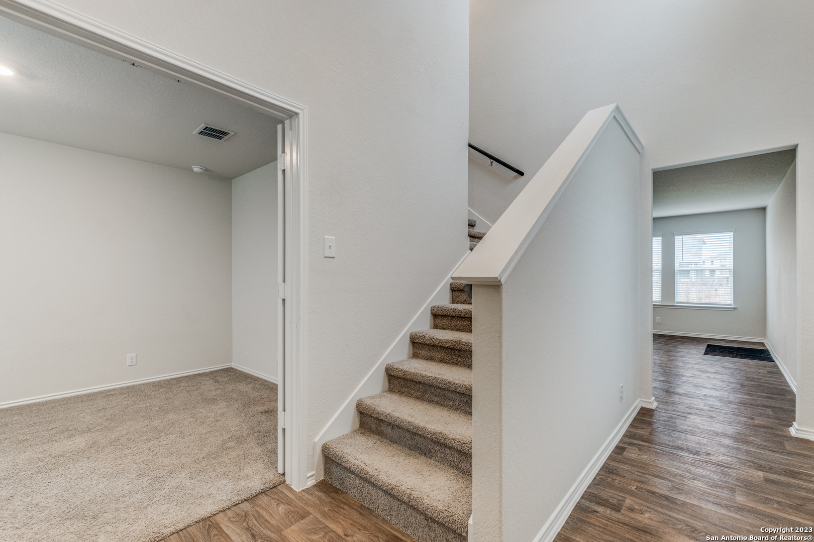 9558 Ranch Loop