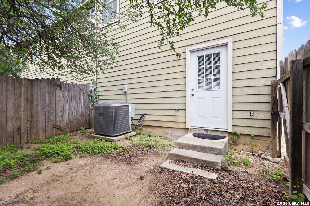 5002 Summit Wood