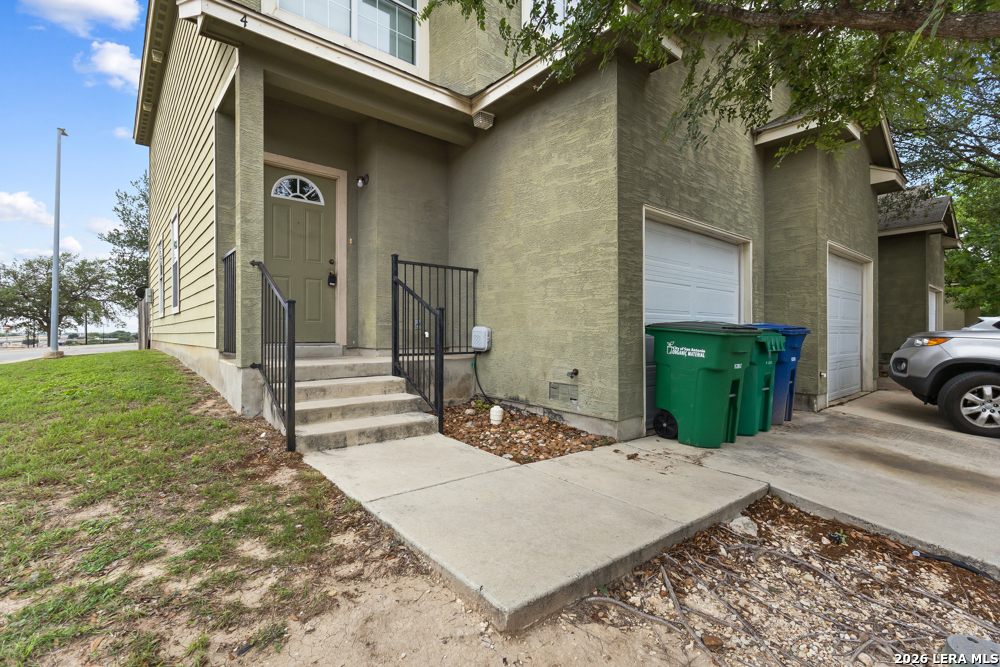 5002 Summit Wood