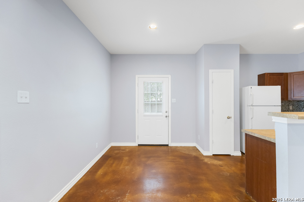 5002 Summit Wood