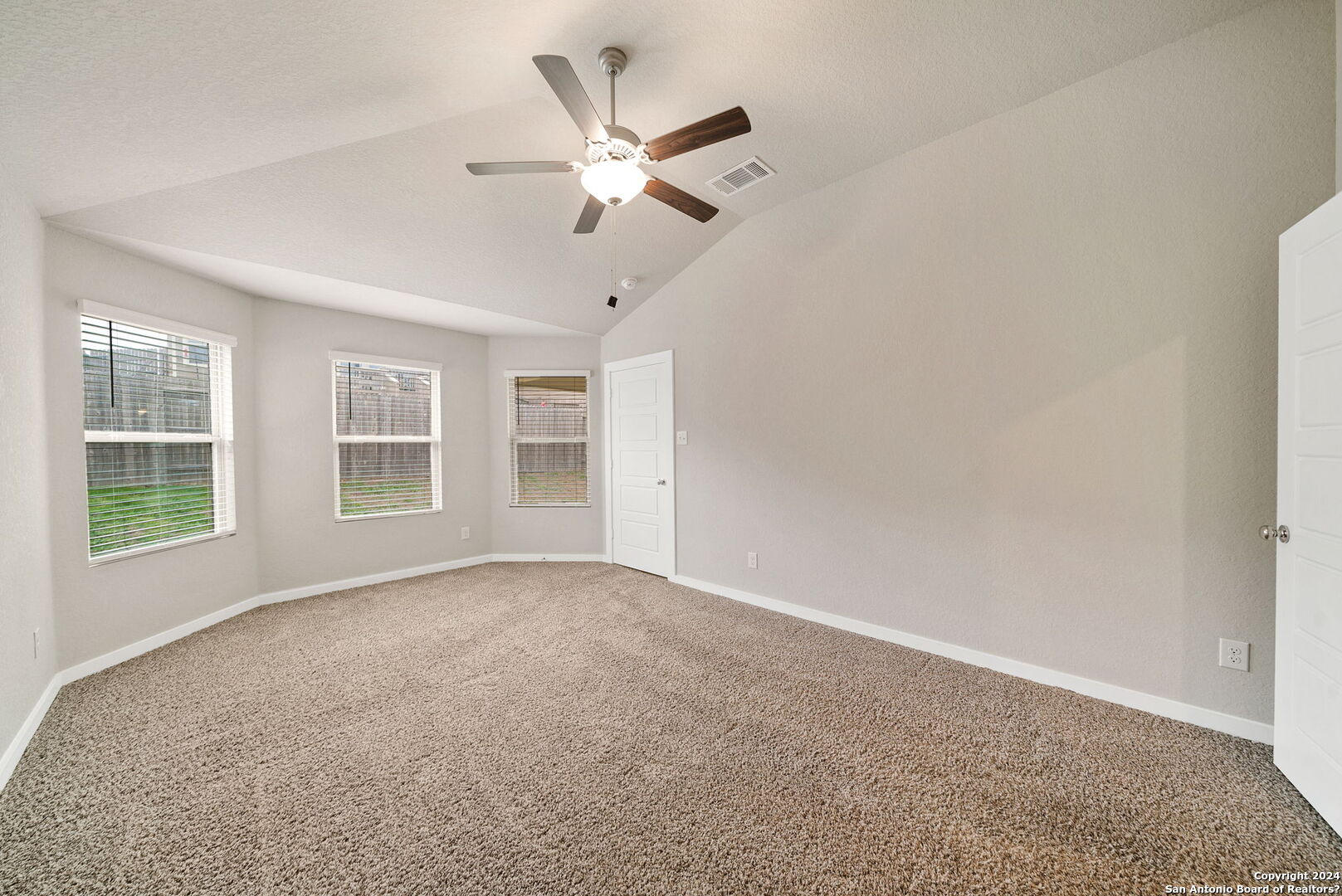 6106 RIO PIEDRA DR