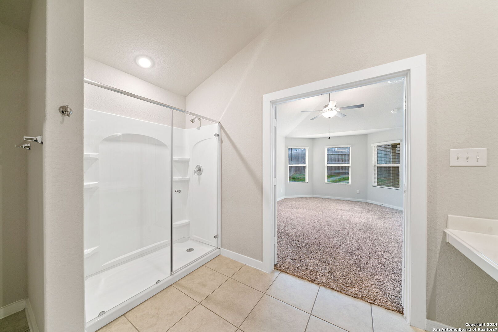 6106 RIO PIEDRA DR