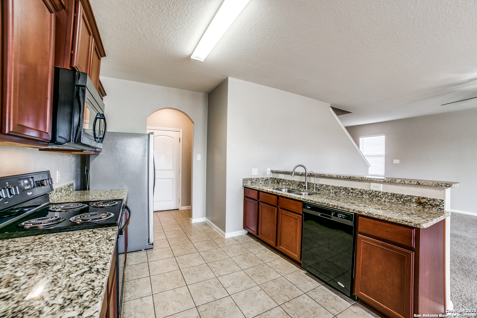 12227 STRATSBURG