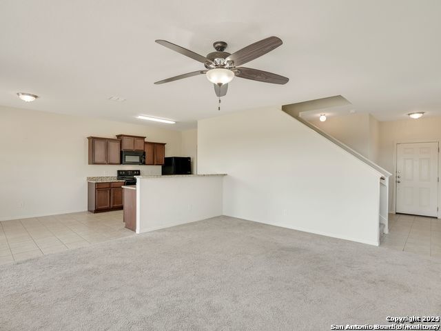 12227 STRATSBURG