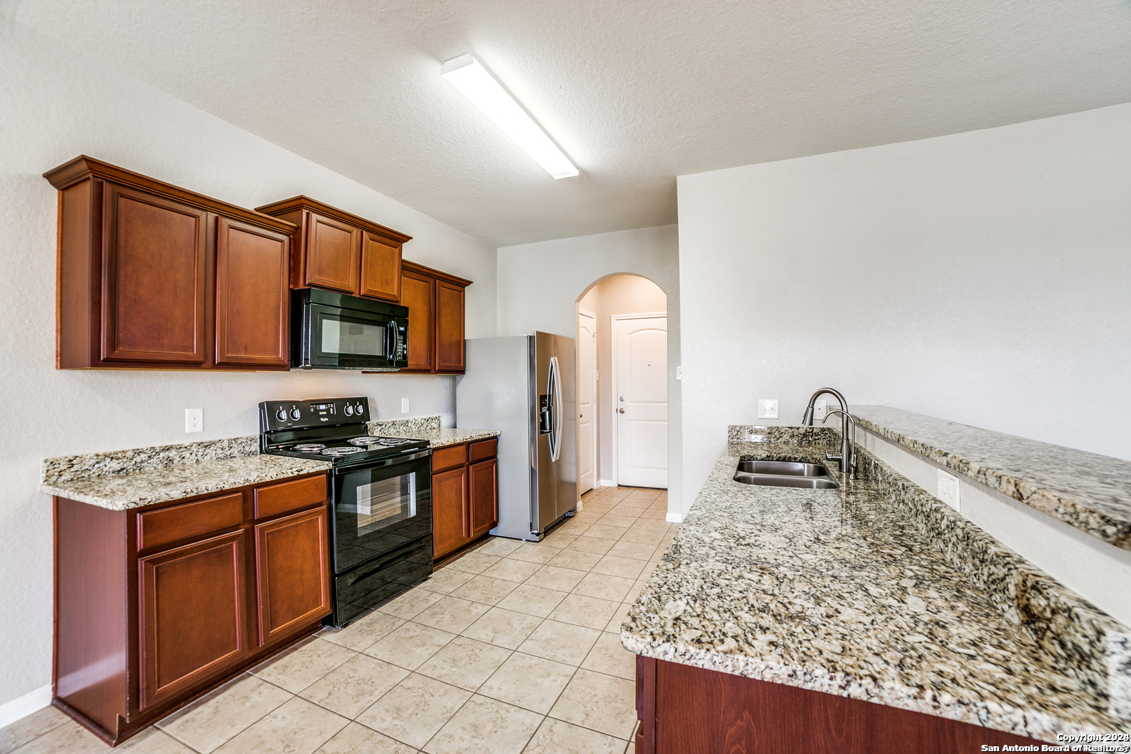 12227 STRATSBURG