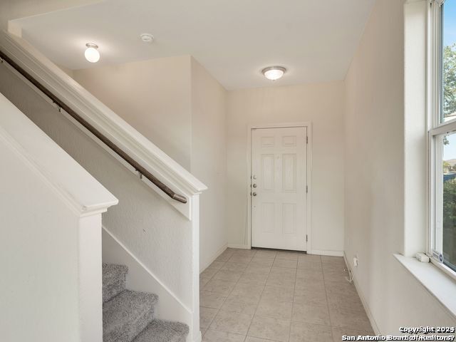 12227 STRATSBURG