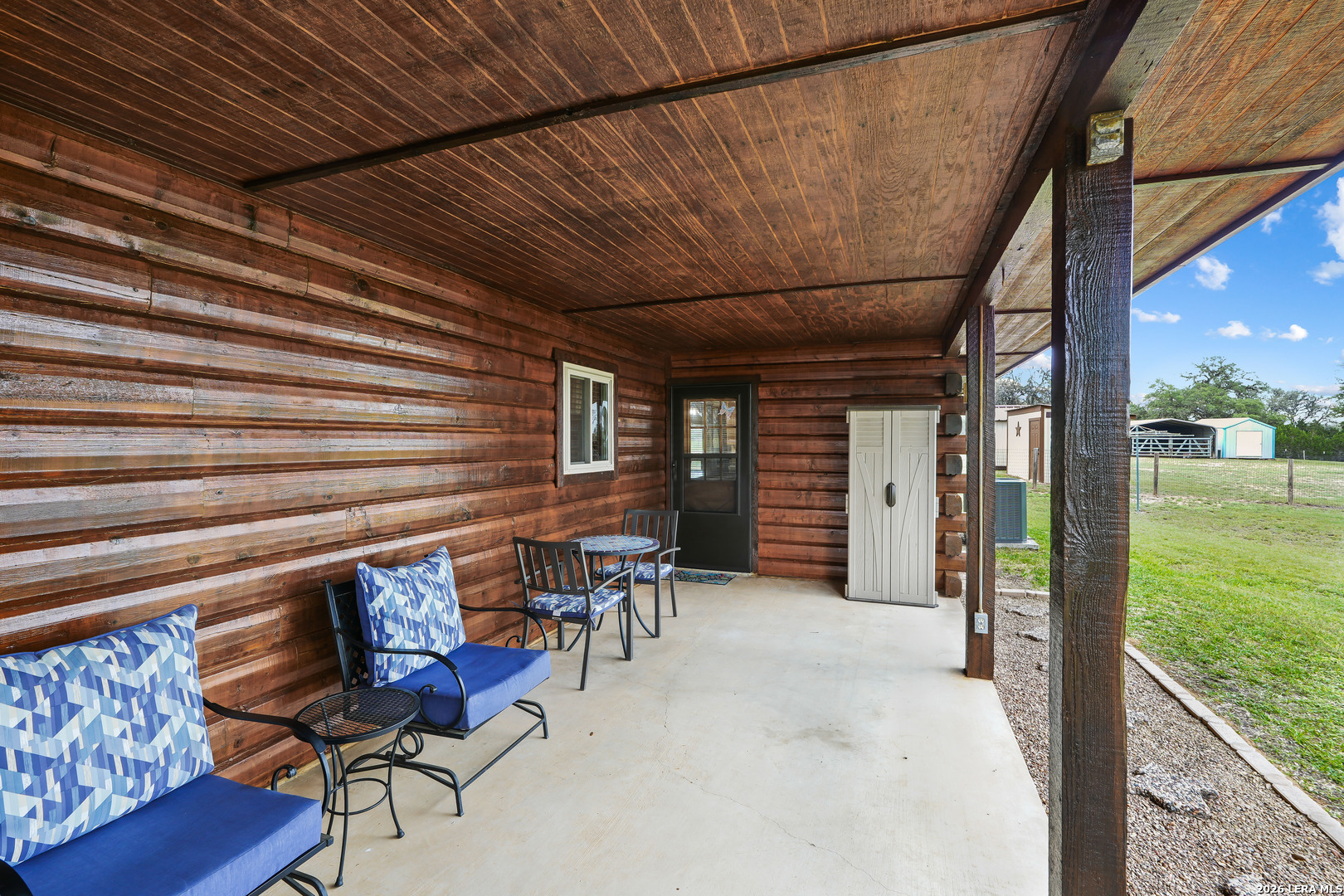 715 Old Orchard
