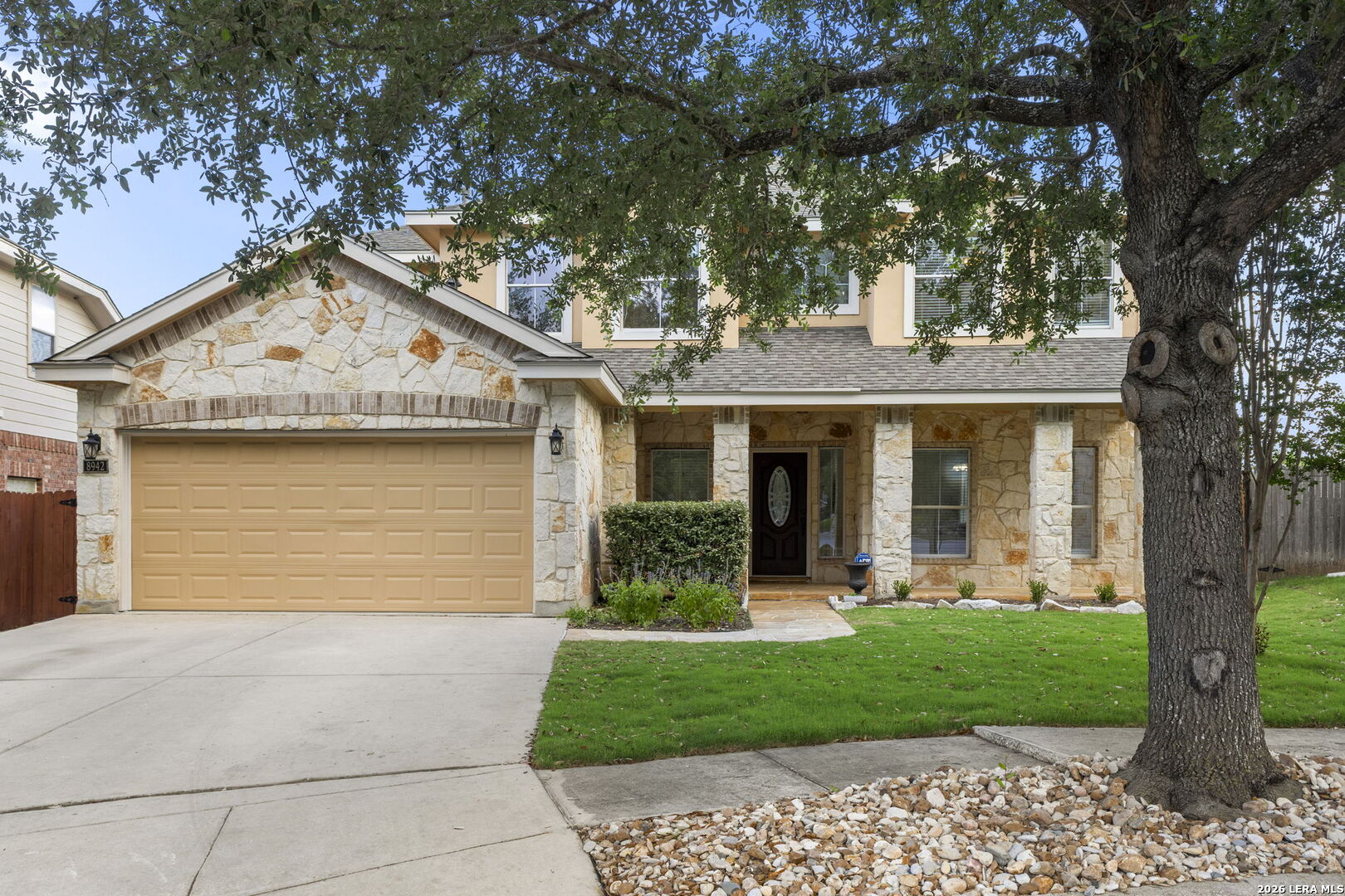 8942 FIREBAUGH DR