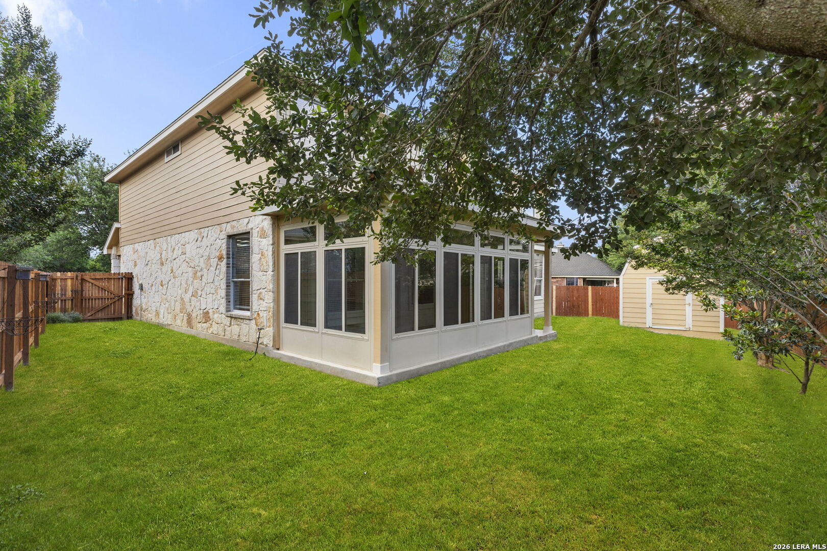 8942 FIREBAUGH DR