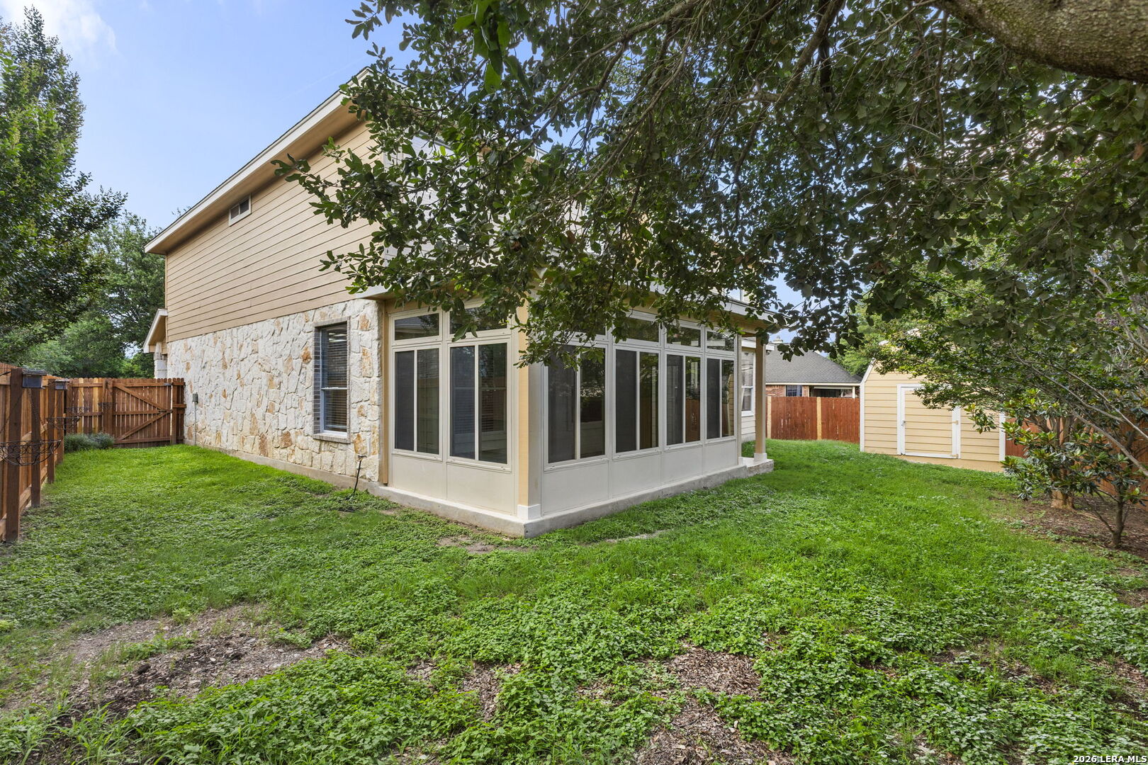 8942 FIREBAUGH DR