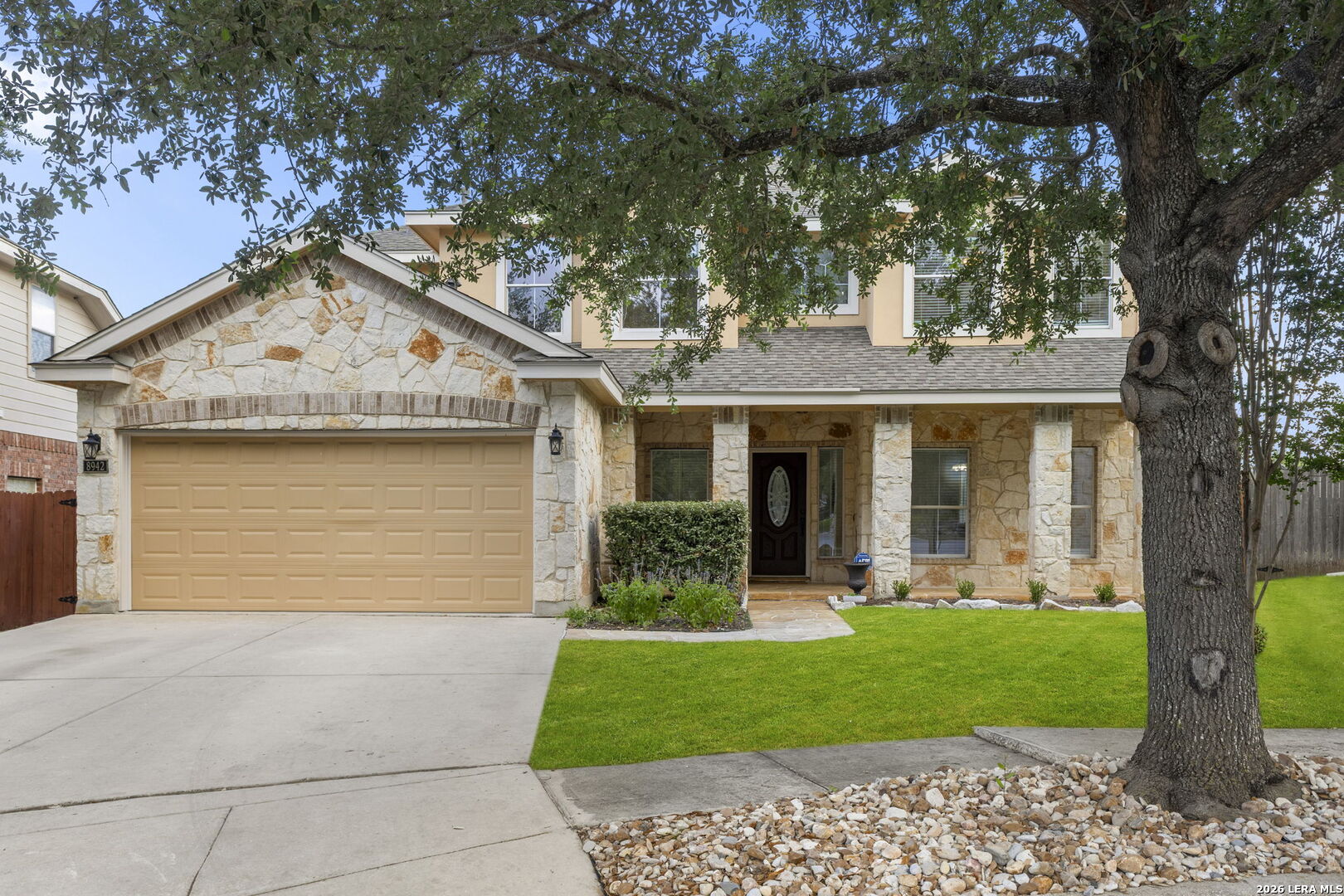 8942 FIREBAUGH DR
