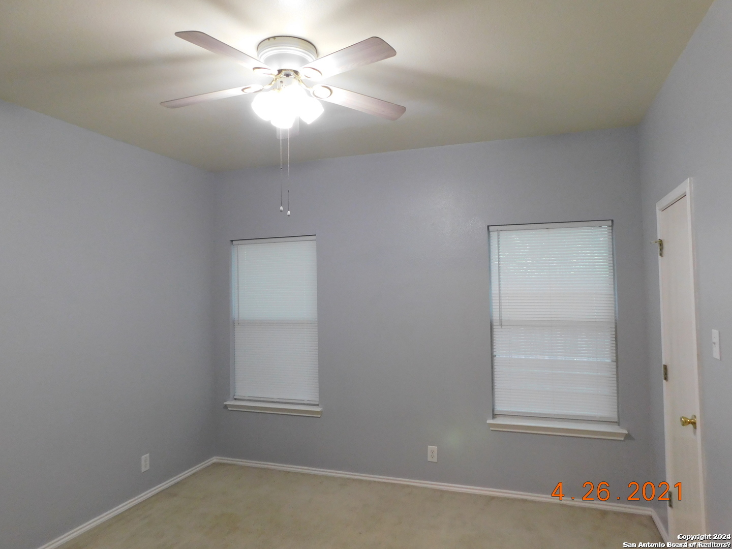 2735 CROWN HOLW